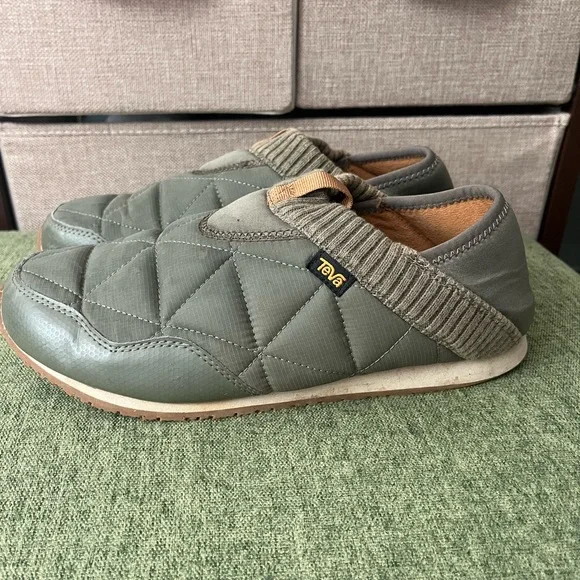 Teva | Shoes | Teva Quilted Slipon Shoes In Sage Green And  display picture 2